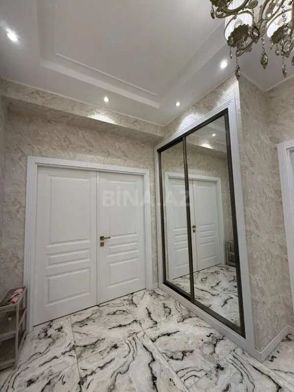 Kirayə verilir 3 otaqlı mənzil 125 m²
