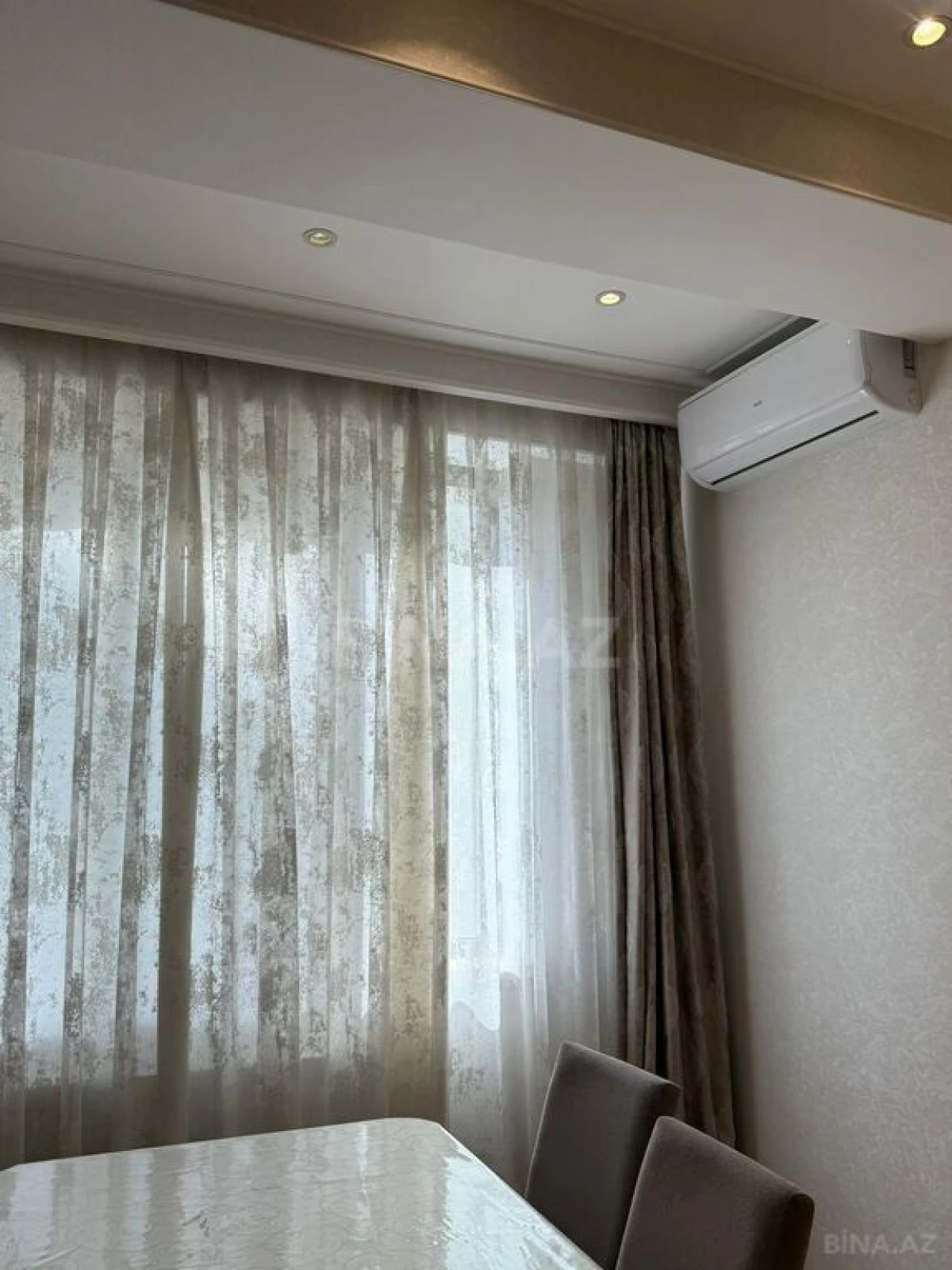 Kirayə verilir 3 otaqlı mənzil 125 m²