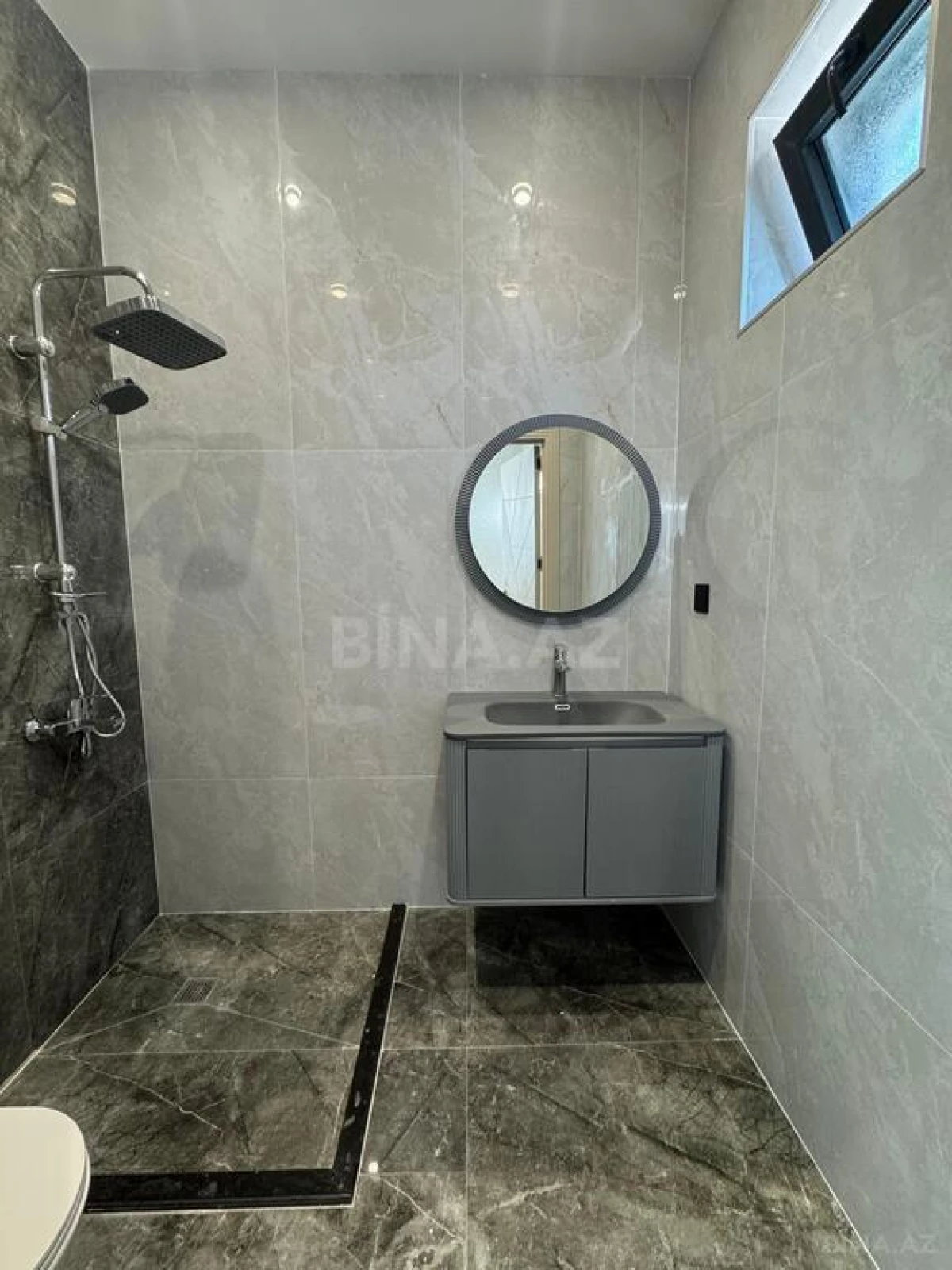 Satılır 4 otaqlı həyət evi 170 m²