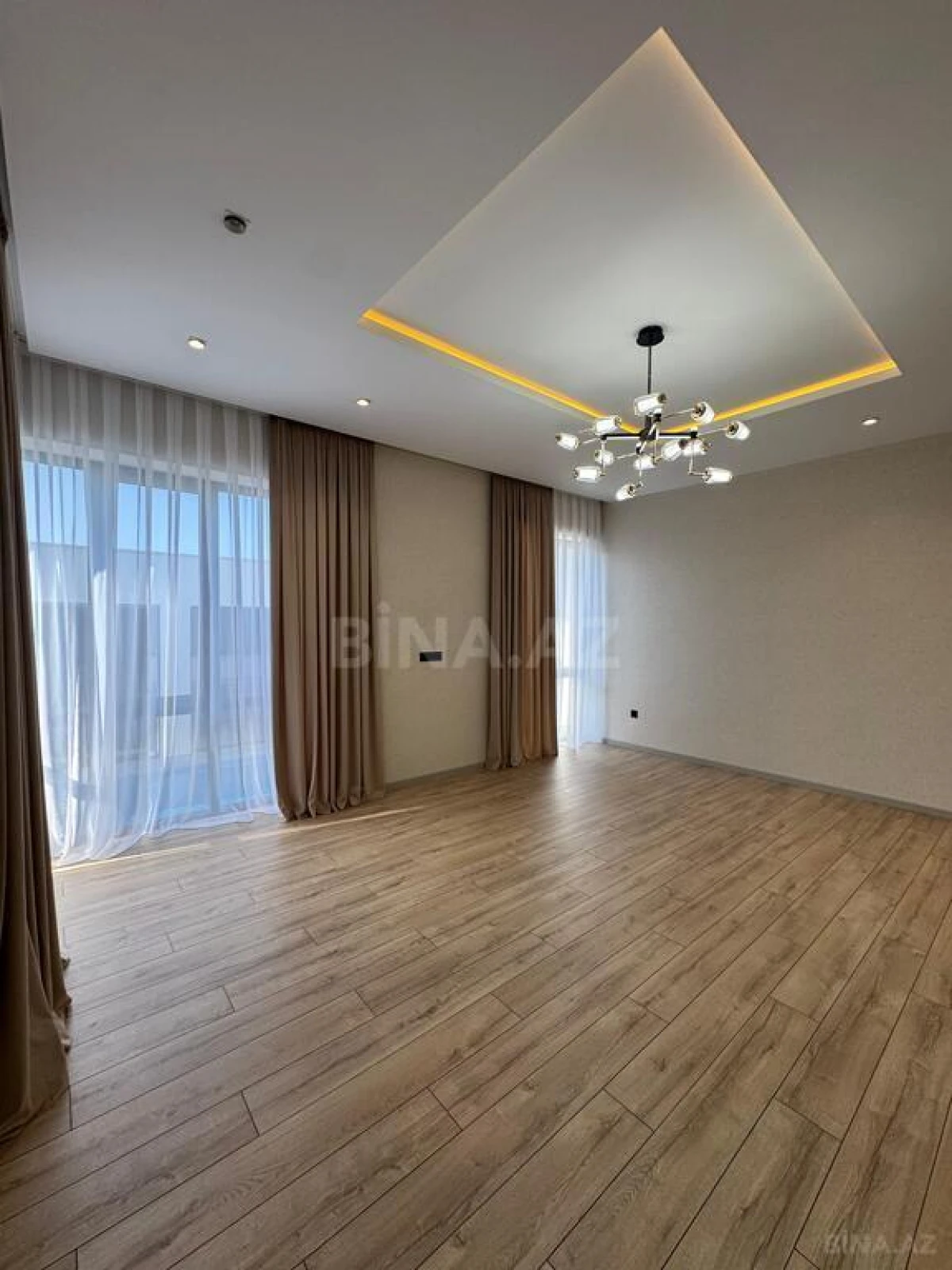 Satılır 4 otaqlı həyət evi 170 m²