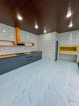 Satılır 4 otaqlı həyət evi 175 m²