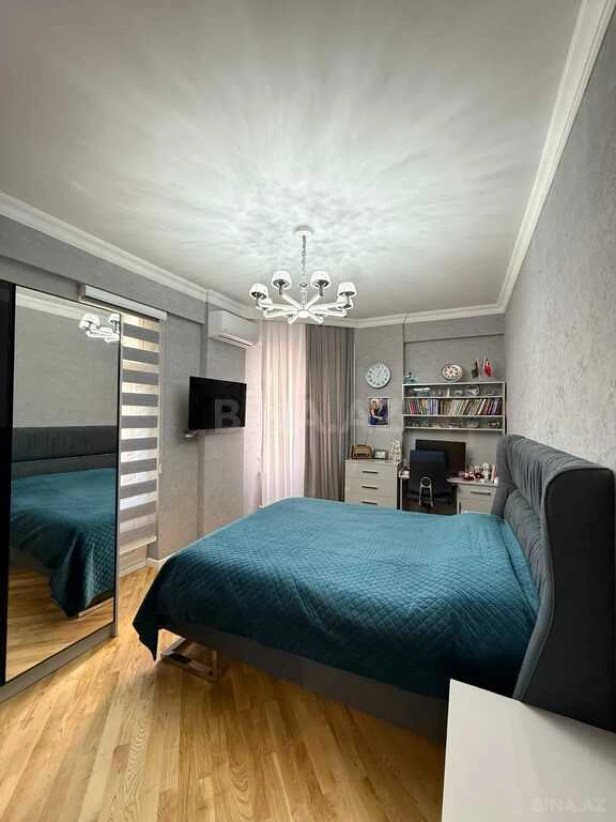 Satılır 3 otaqlı mənzil 125 m²