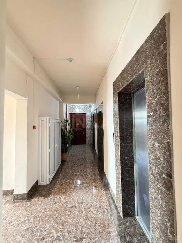 Satılır 3 otaqlı mənzil 125 m²