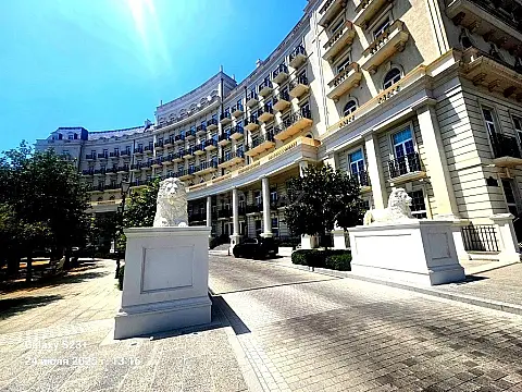 Satılır 8 otaqlı mənzil 300 m² — Bakı, Köhnə Günəşli 8 otaq 300.00 m²