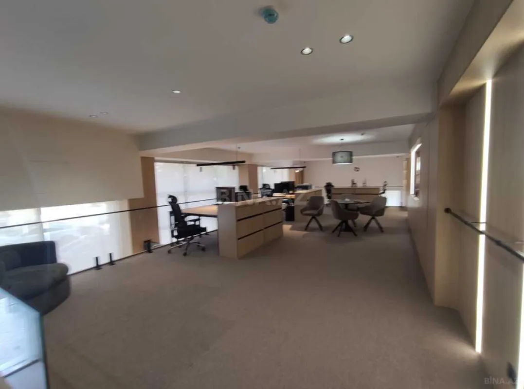 Satılır obyekt 169 m²