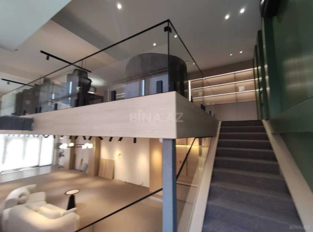 Satılır obyekt 169 m²