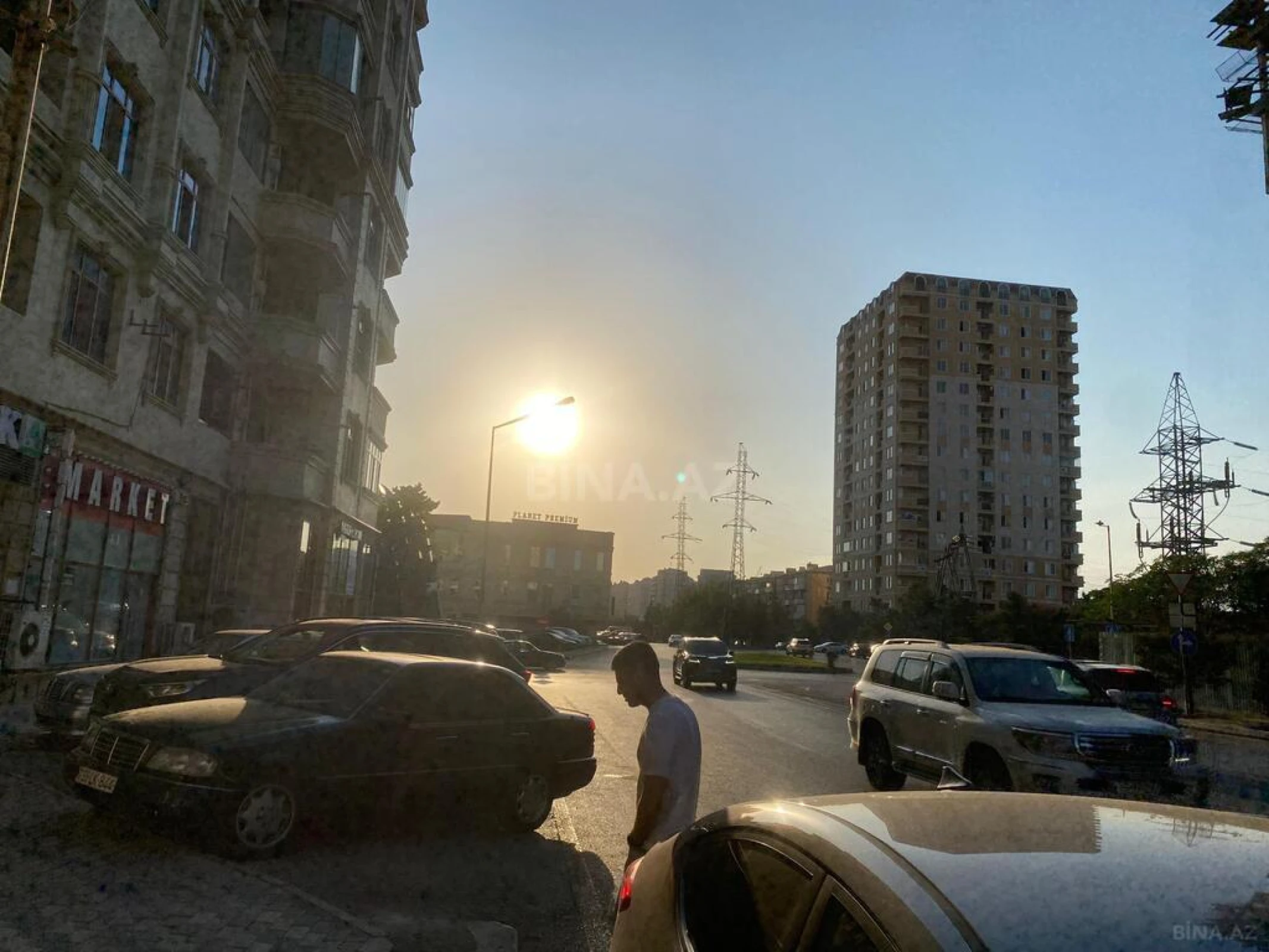 Satılır obyekt 810 m²