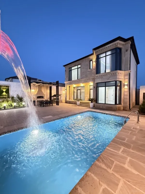 Satılır 4 otaqlı həyət evi 200 m²