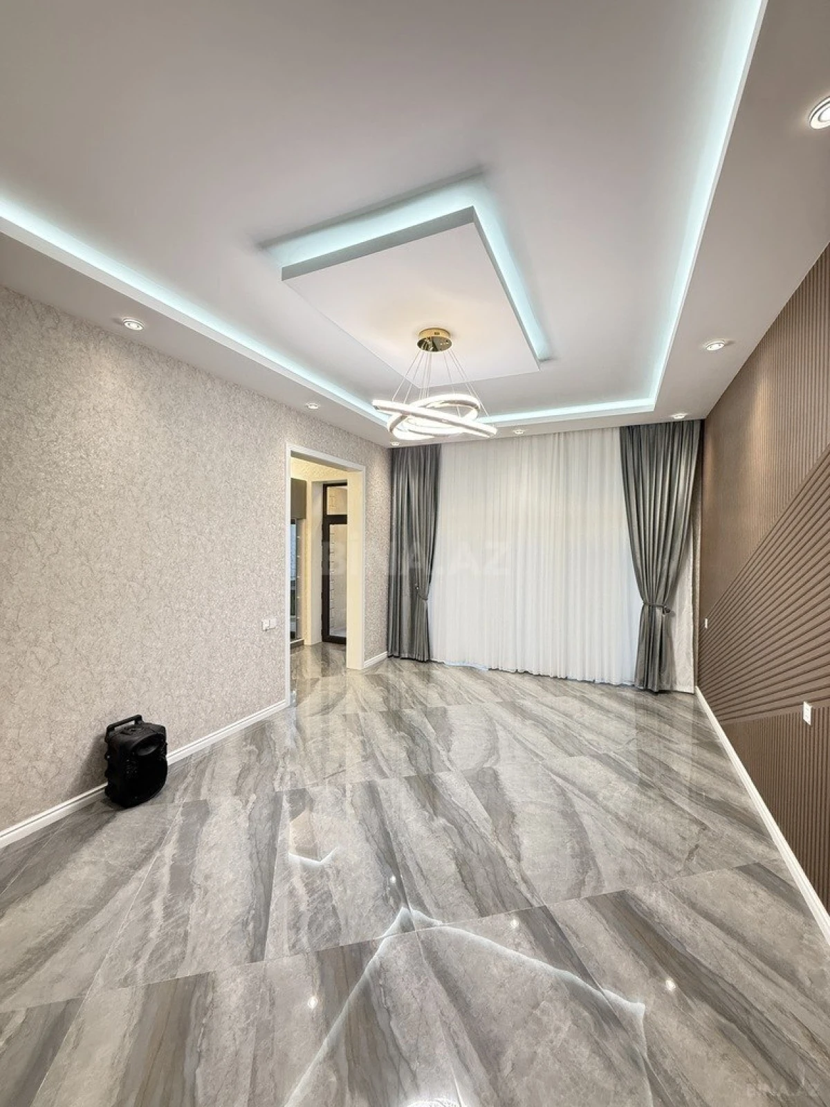 Satılır 4 otaqlı həyət evi 200 m²