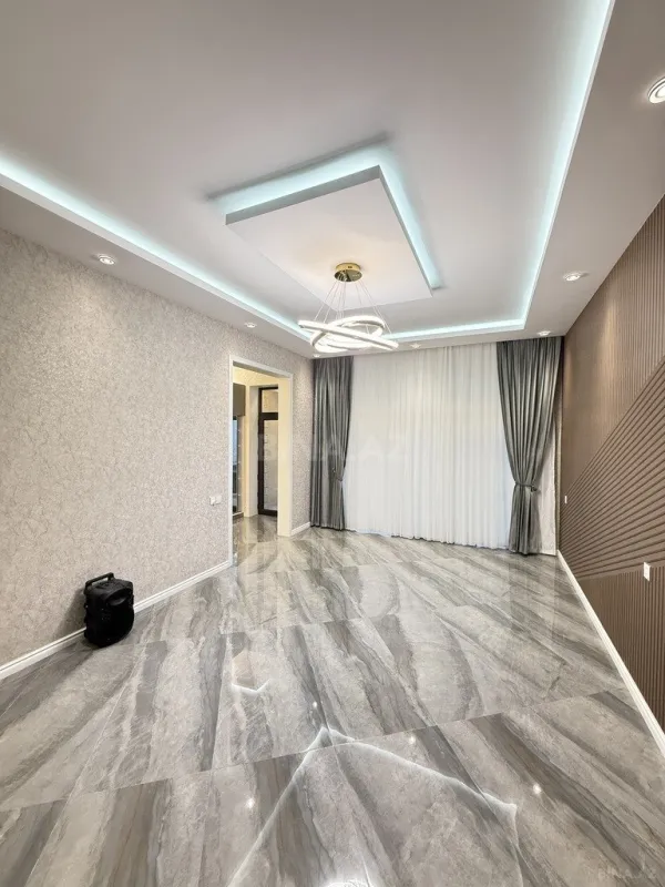 Satılır 4 otaqlı həyət evi 200 m²