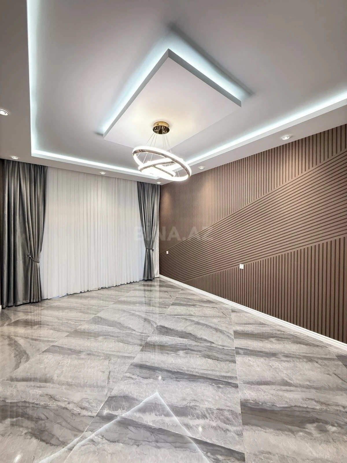 Satılır 4 otaqlı həyət evi 200 m²