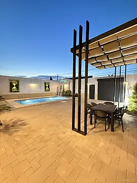 Satılır 4 otaqlı həyət evi 200 m²