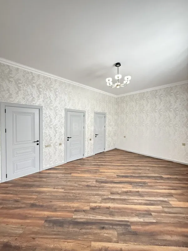 Satılır 4 otaqlı həyət evi 160 m²