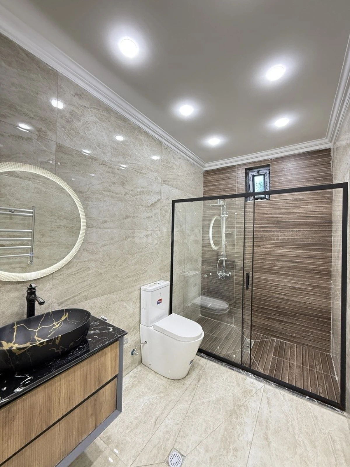 Satılır 4 otaqlı həyət evi 160 m²