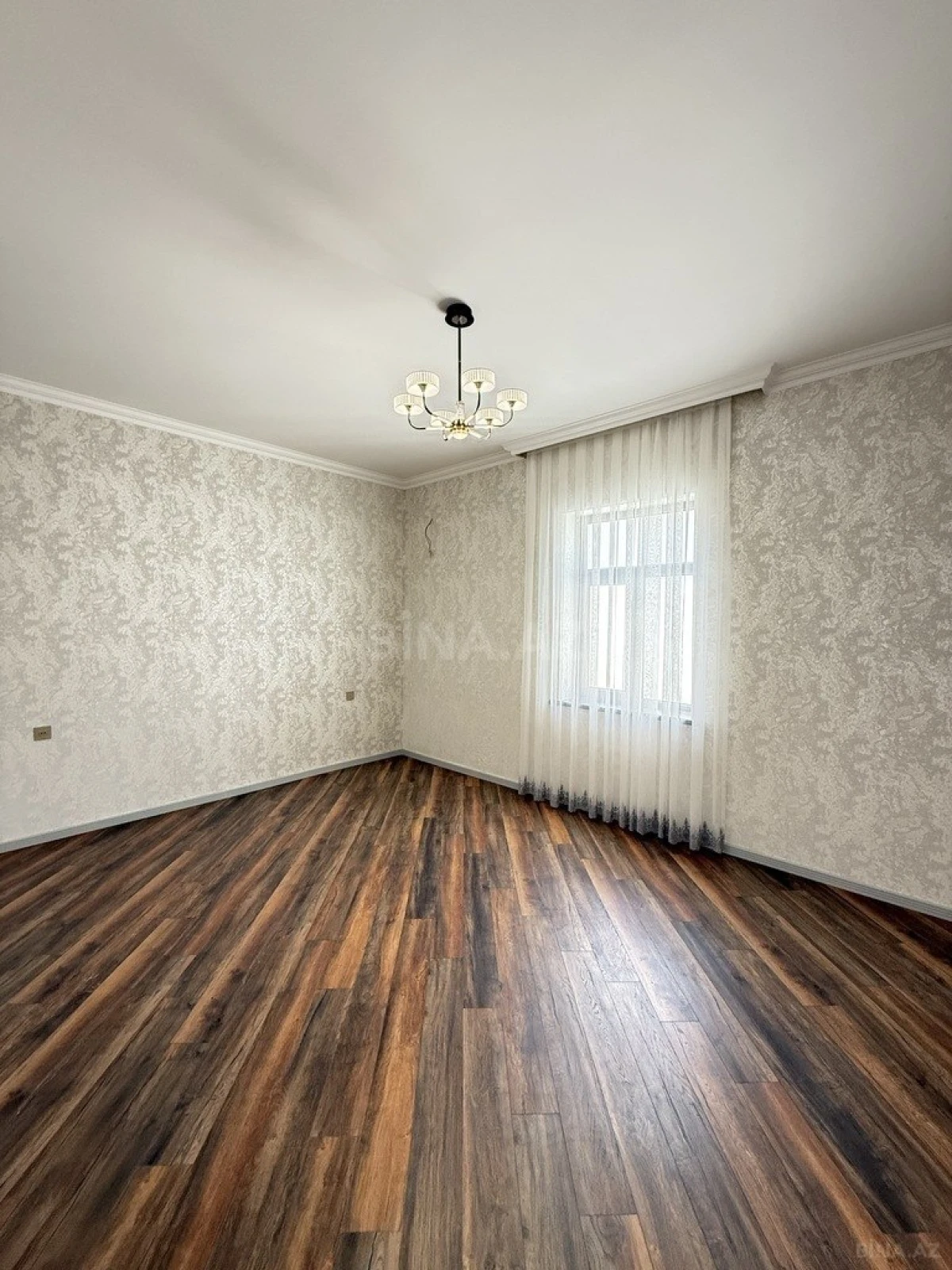 Satılır 4 otaqlı həyət evi 160 m²
