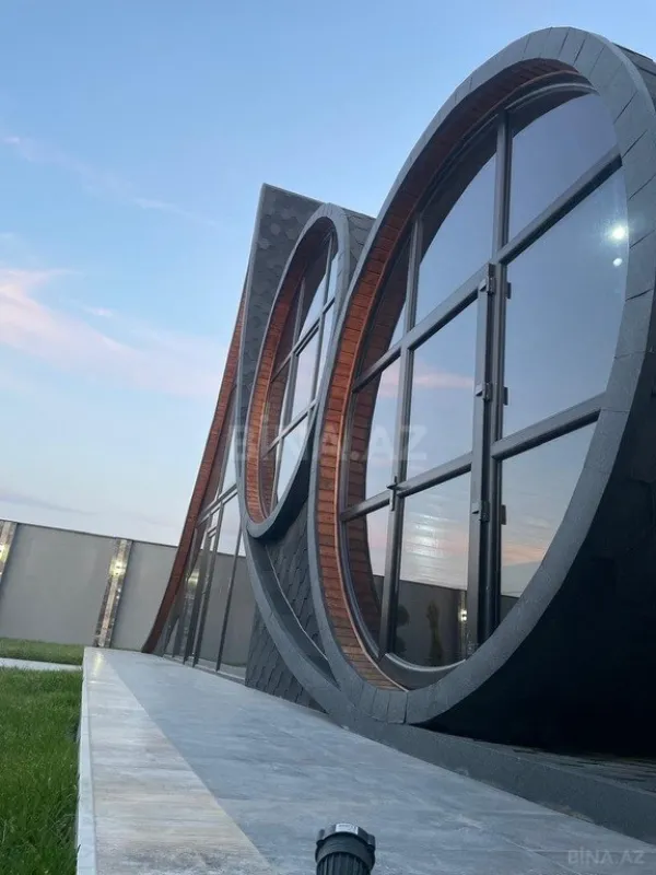 Kirayə verilir 5 otaqlı həyət evi 340 m²