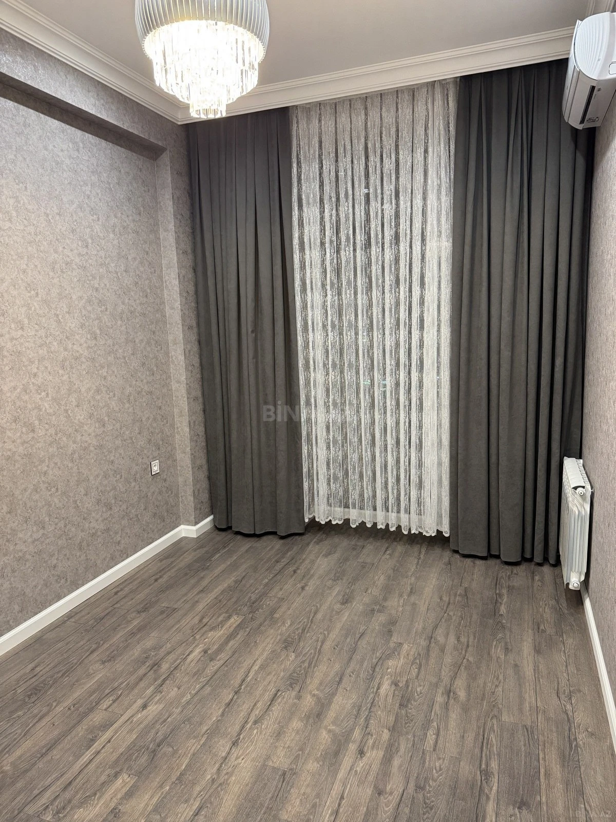Satılır 2 otaqlı mənzil 60 m²