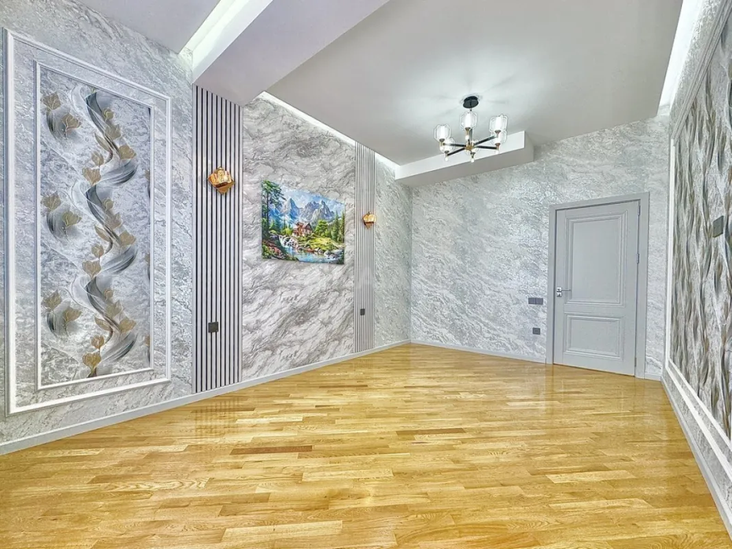 Satılır 2 otaqlı mənzil 85 m²