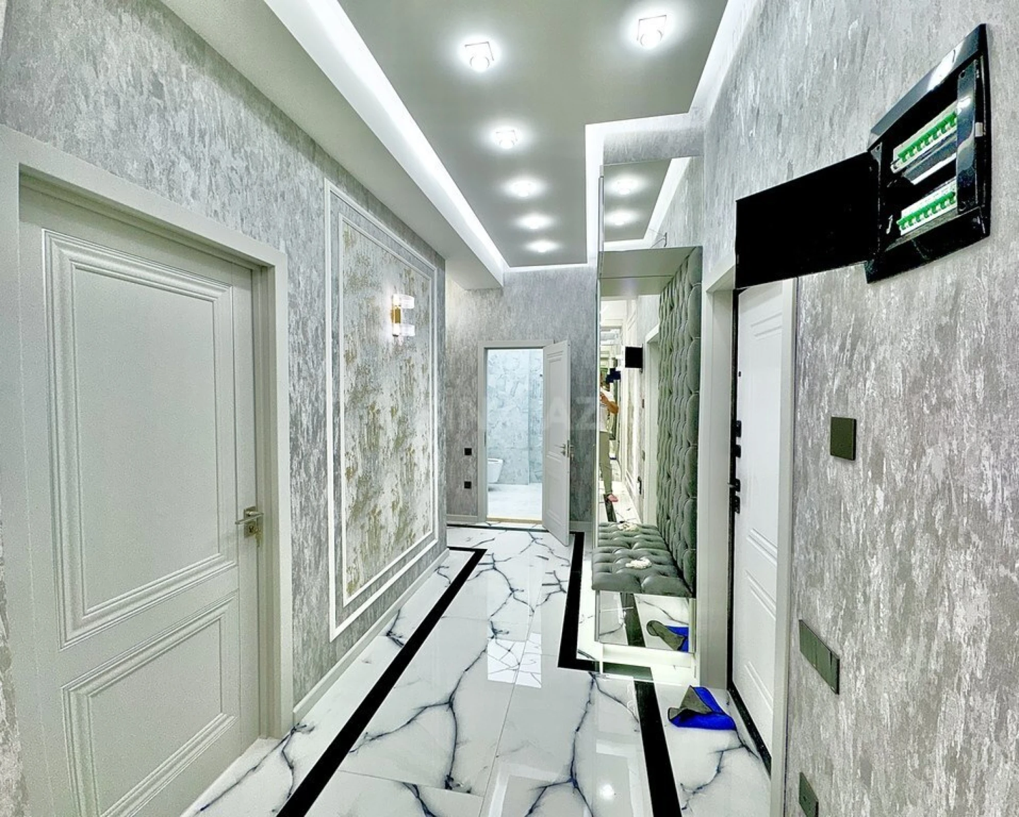 Satılır 2 otaqlı mənzil 85 m²