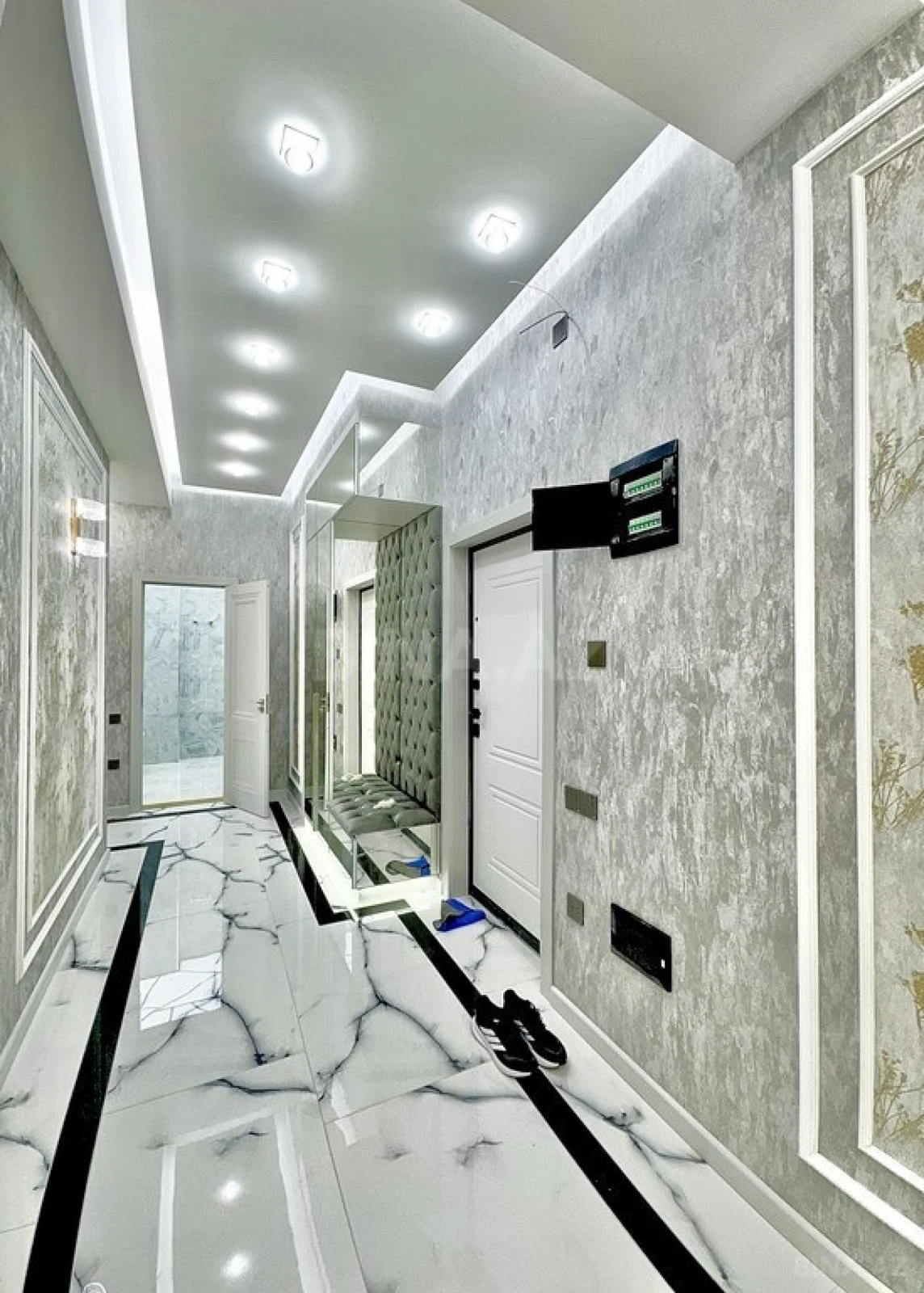 Satılır 2 otaqlı mənzil 85 m²