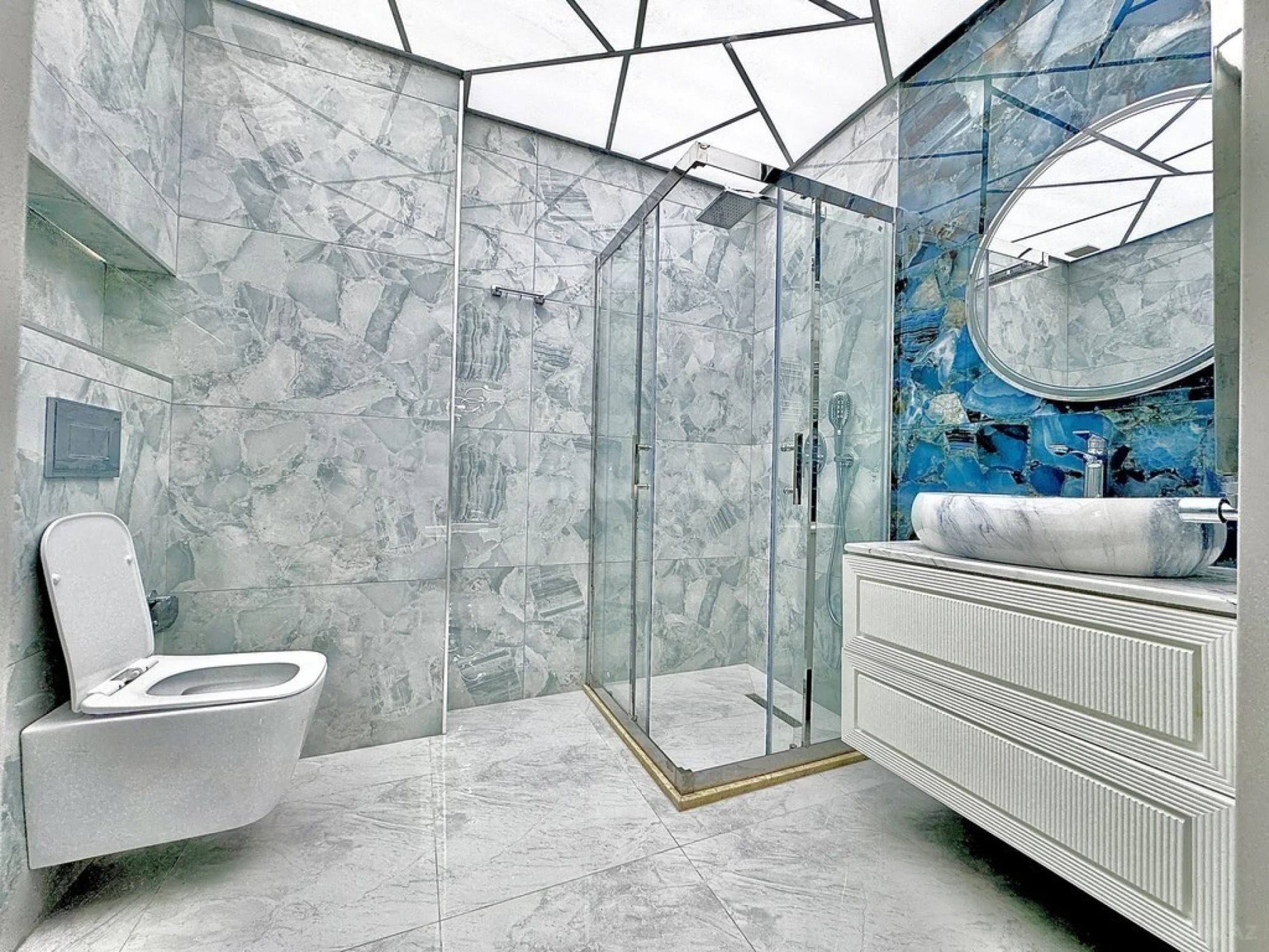 Satılır 2 otaqlı mənzil 85 m²