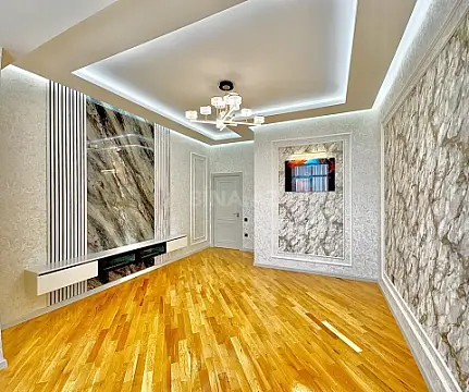 Satılır 2 otaqlı mənzil 85 m²