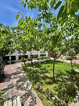 Satılır 7 otaqlı həyət evi 400 m²