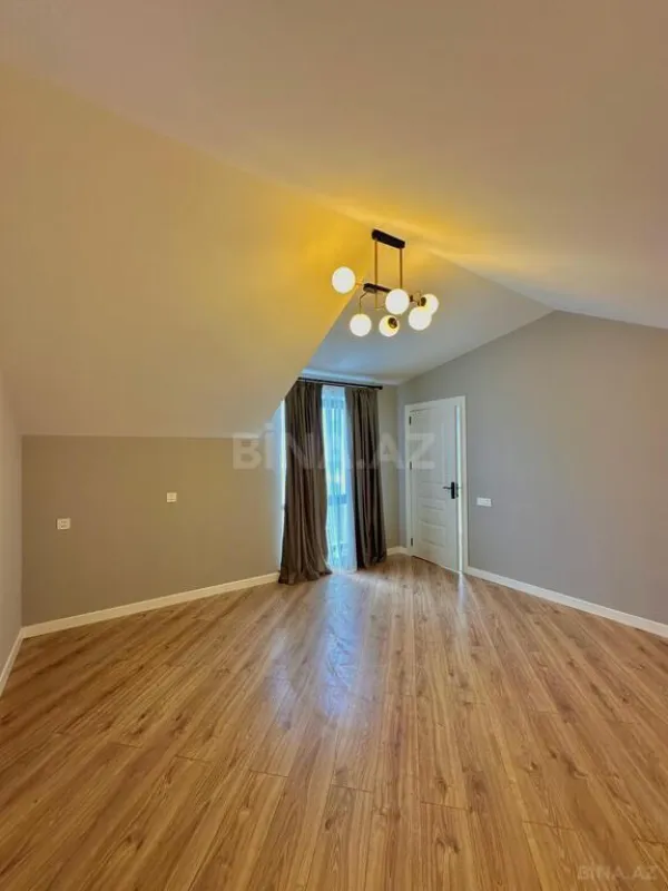 Satılır 4 otaqlı həyət evi 180 m²