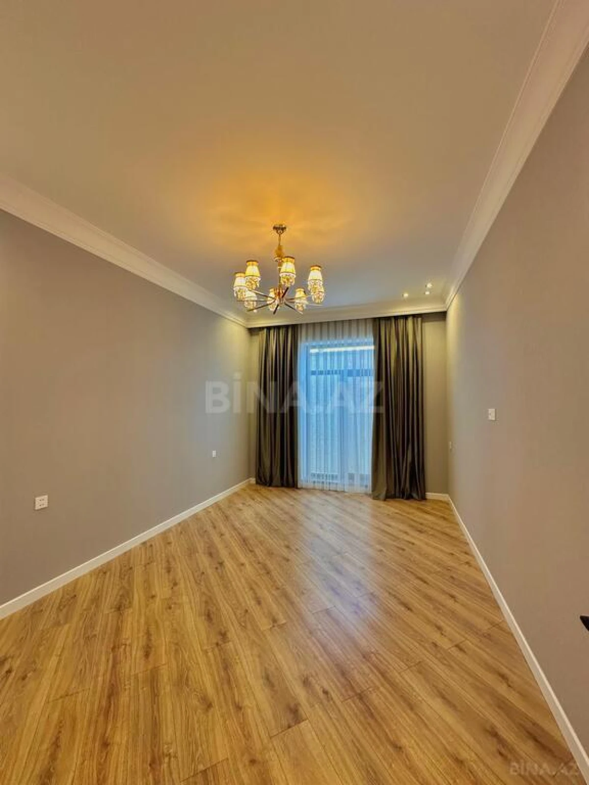 Satılır 4 otaqlı həyət evi 180 m²