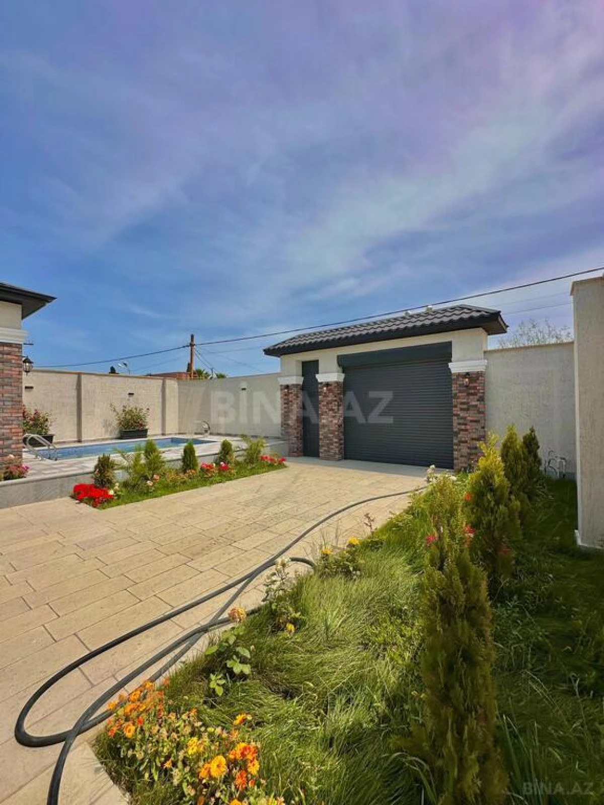 Satılır 4 otaqlı həyət evi 180 m²