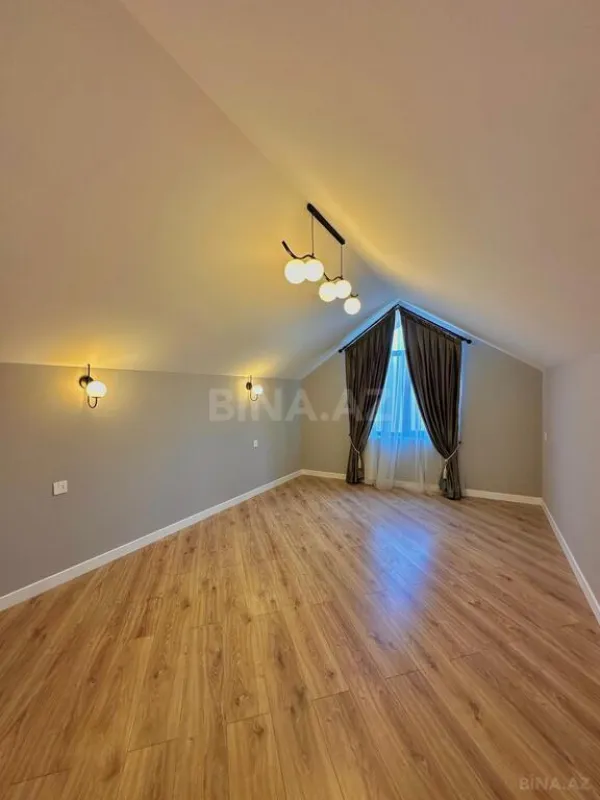 Satılır 4 otaqlı həyət evi 180 m²