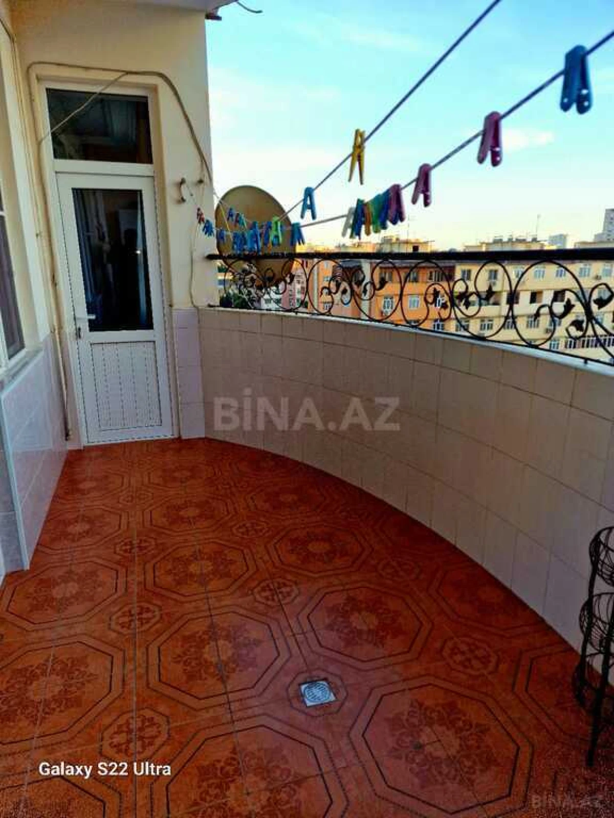 Satılır 3 otaqlı mənzil 125 m²