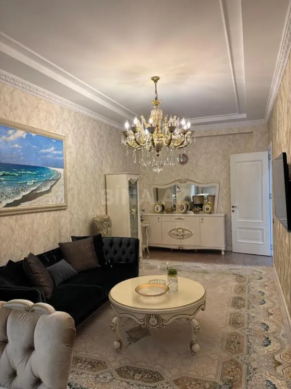 Satılır 2 otaqlı mənzil 70.5 m²