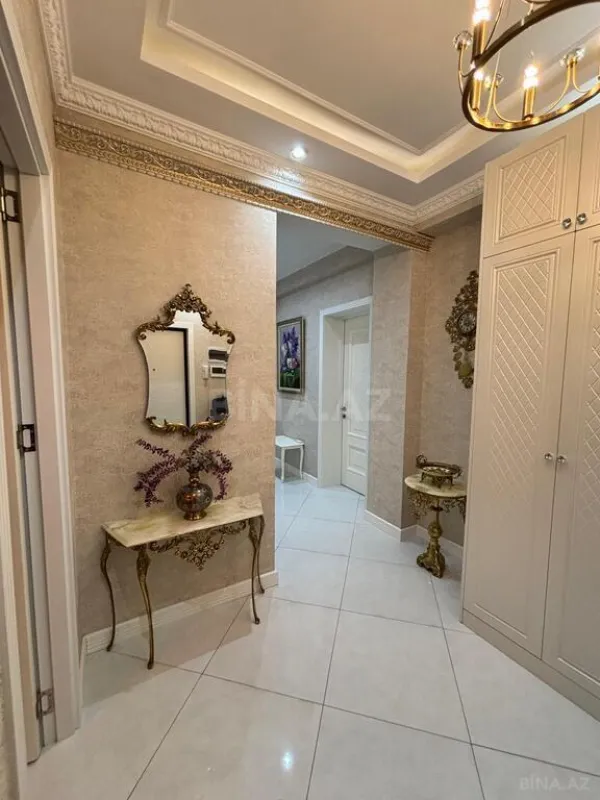 Satılır 2 otaqlı mənzil 70.5 m²