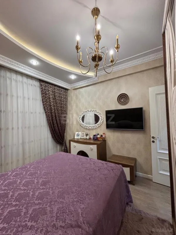 Satılır 2 otaqlı mənzil 70.5 m²