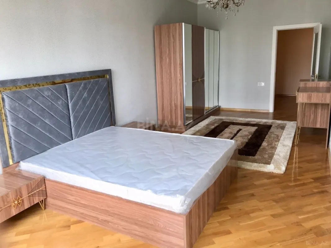 Kirayə verilir 2 otaqlı mənzil 100 m²