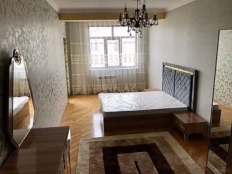 Kirayə verilir 2 otaqlı mənzil 100 m²