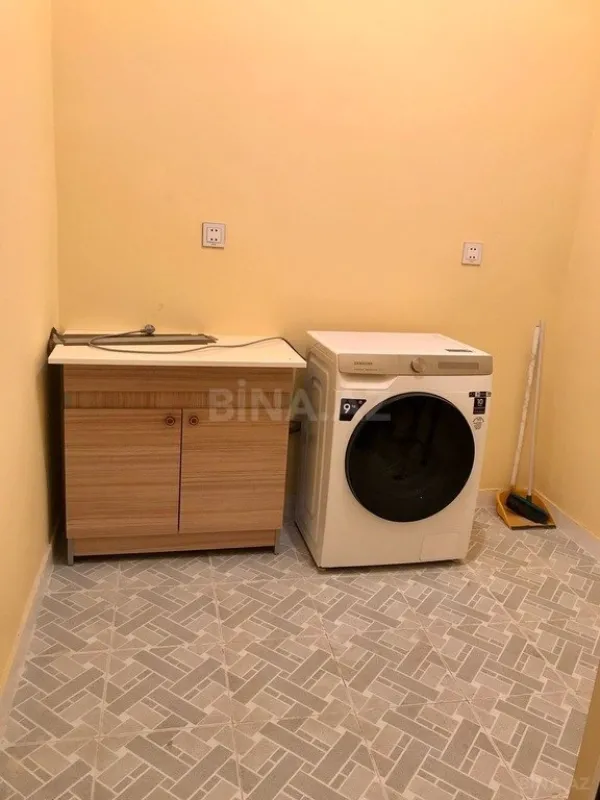 Kirayə verilir 2 otaqlı mənzil 100 m²