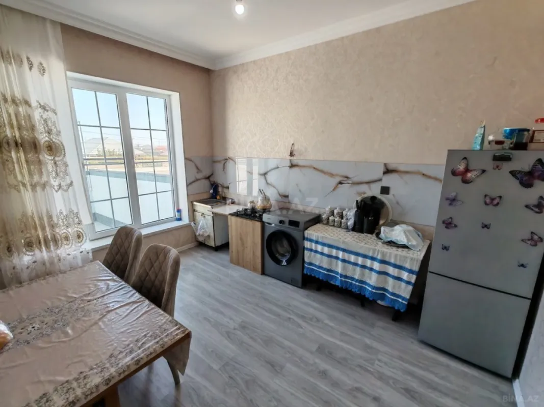 Satılır 4 otaqlı həyət evi 130 m²