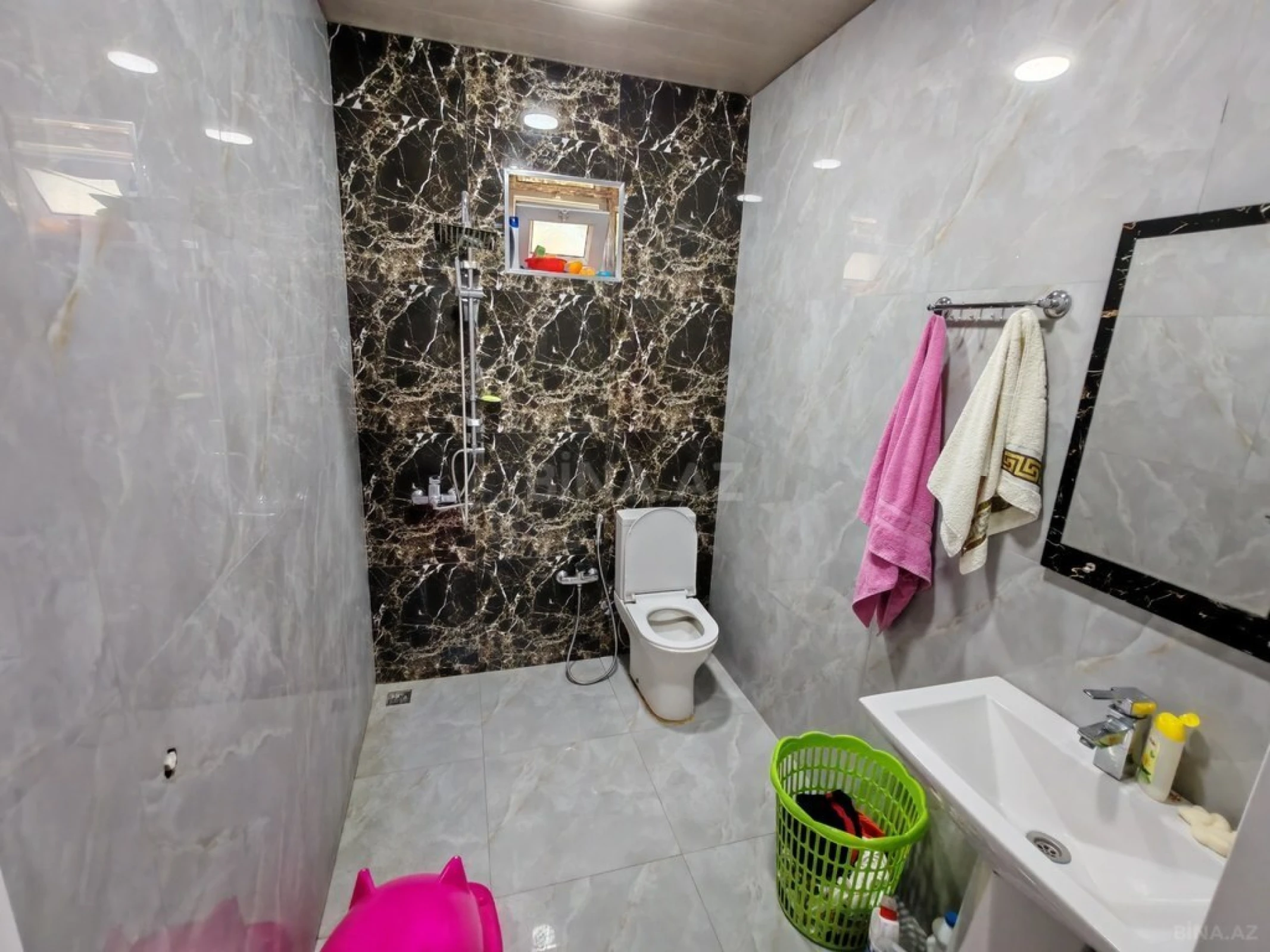 Satılır 4 otaqlı həyət evi 130 m²