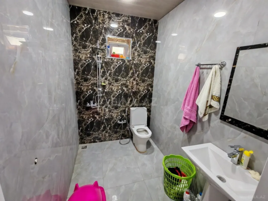 Satılır 4 otaqlı həyət evi 130 m²