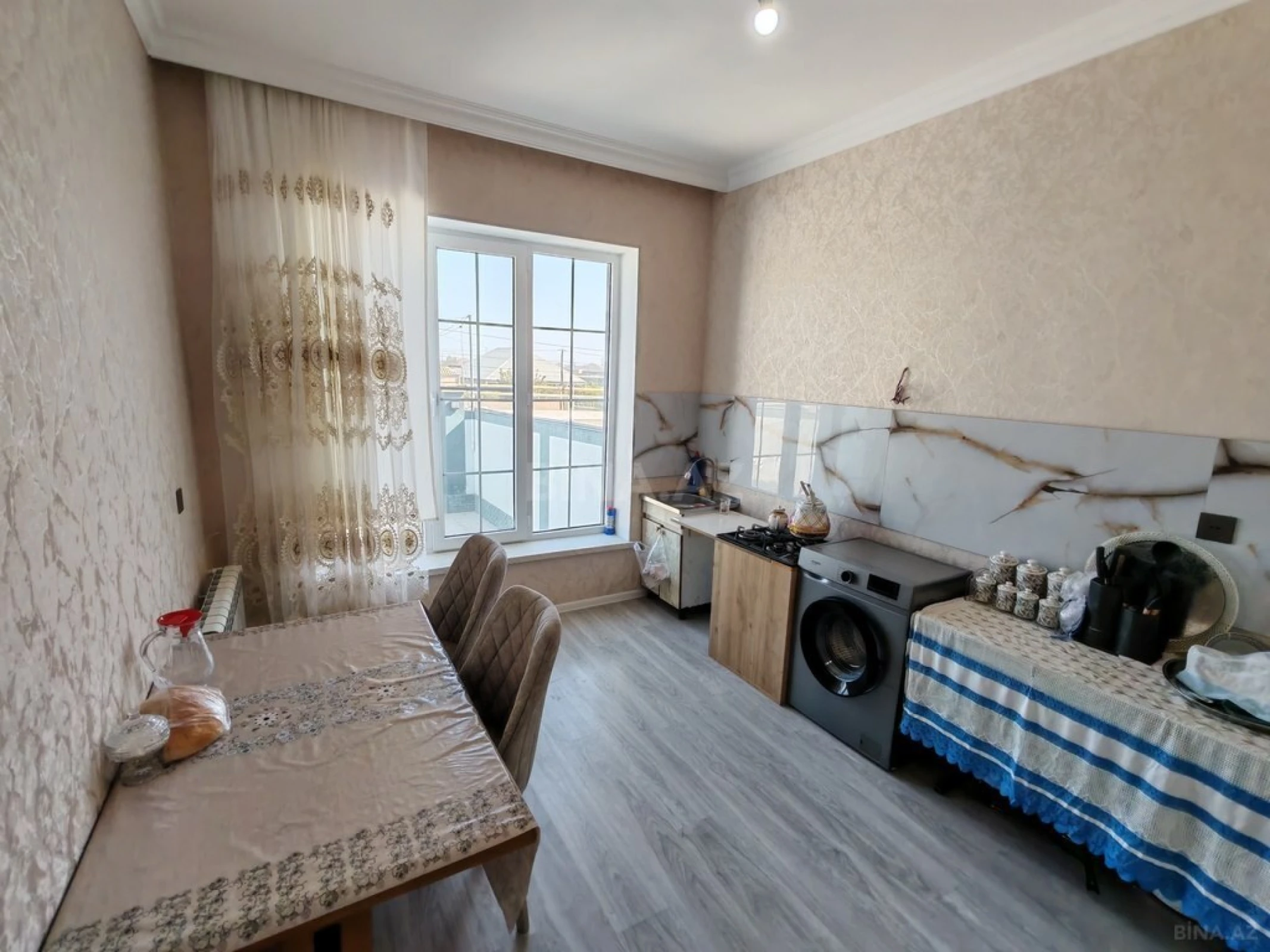 Satılır 4 otaqlı həyət evi 130 m²