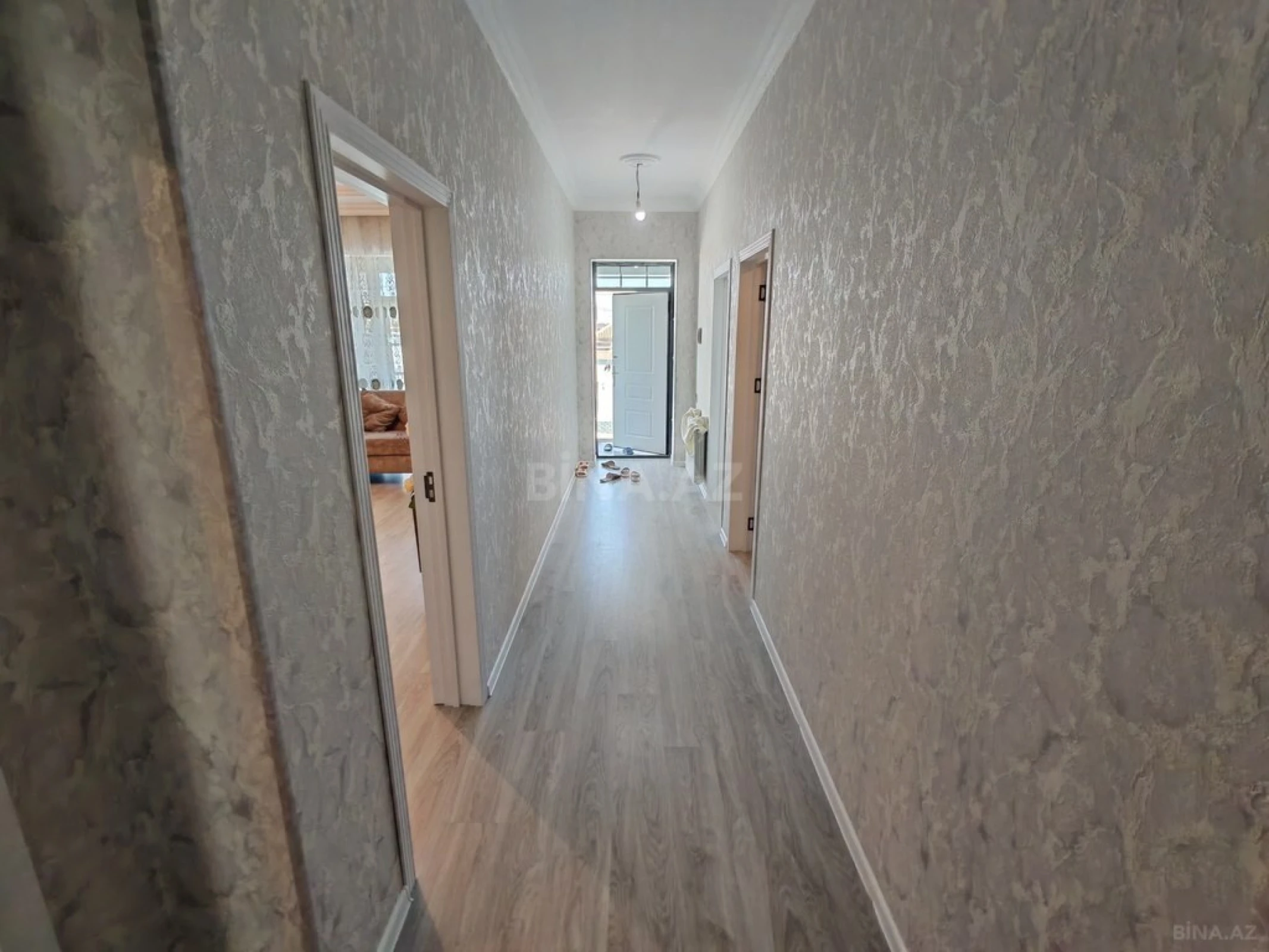 Satılır 4 otaqlı həyət evi 130 m²