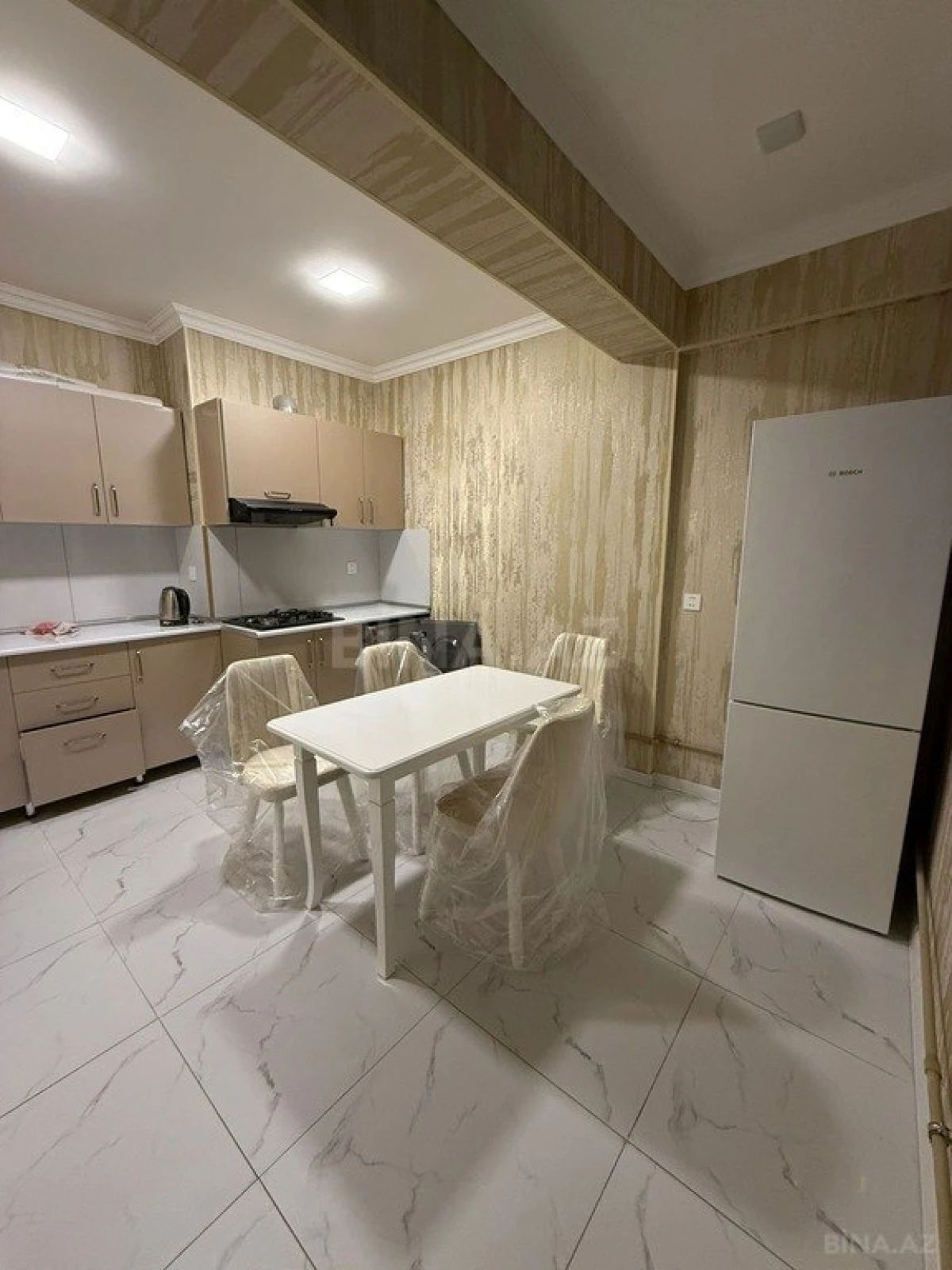 Satılır 2 otaqlı mənzil 84 m²