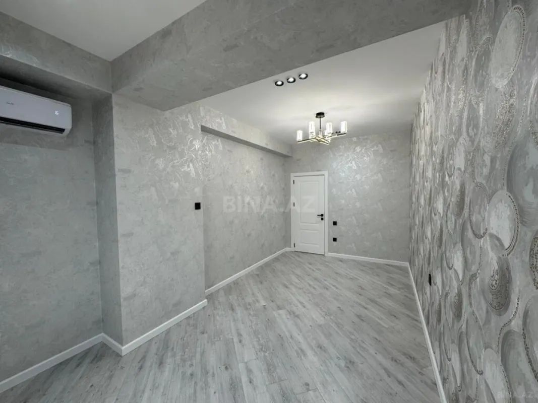 Satılır 3 otaqlı mənzil 107 m²