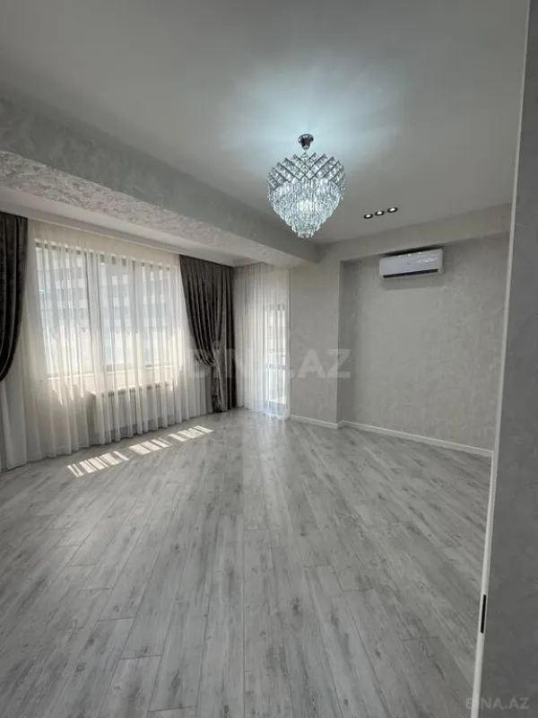 Satılır 3 otaqlı mənzil 107 m²