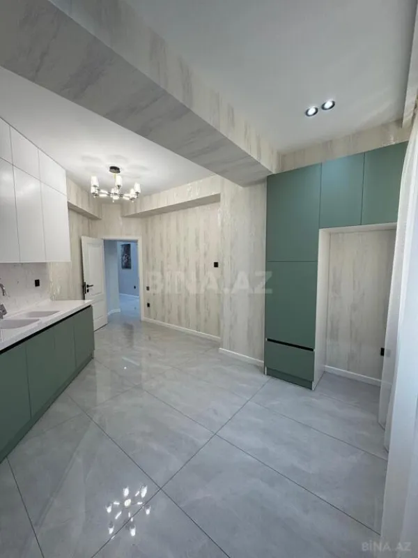 Satılır 3 otaqlı mənzil 107 m²