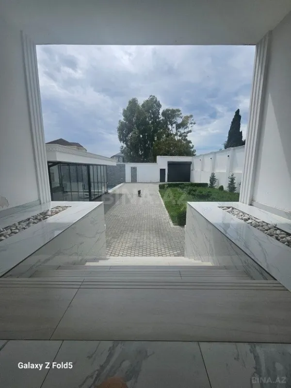 Kirayə verilir 3 otaqlı həyət evi 360 m²