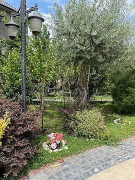 Kirayə verilir 6 otaqlı həyət evi 360 m²