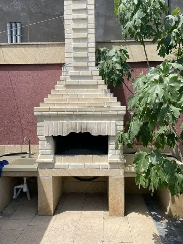 Kirayə verilir 6 otaqlı həyət evi 360 m²